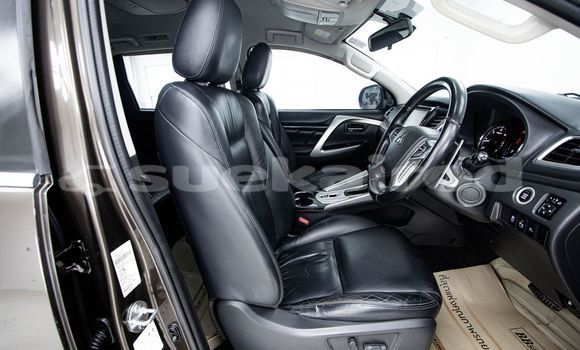 Buy Used Mitsubishi Pajero Brown Car in Bangkok in Bangkok Buy Used Mitsubishi Pajero Brown Car in Bangkok in Bangkok