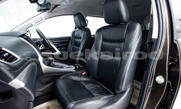 Buy Used Mitsubishi Pajero Brown Car in Bangkok in Bangkok Buy Used Mitsubishi Pajero Brown Car in Bangkok in Bangkok