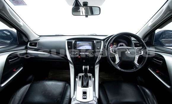 Buy Used Mitsubishi Pajero Brown Car in Bangkok in Bangkok Buy Used Mitsubishi Pajero Brown Car in Bangkok in Bangkok