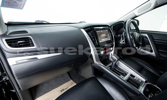 ซื้อ รถมือสอง Mitsubishi Pajero สีดำ รถยนต์ ใน %{เมือง} ใน กรุงเทพมหานคร ซื้อ รถมือสอง Mitsubishi Pajero สีดำ รถยนต์ ใน %{เมือง} ใน กรุงเทพมหานคร