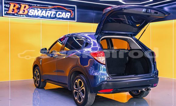 Buy Used Honda HR-V Blue Car in Bangkok in Bangkok Buy Used Honda HR-V Blue Car in Bangkok in Bangkok
