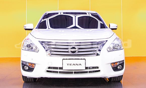 Buy Used Nissan Teana White Car in Bangkok in Bangkok Buy Used Nissan Teana White Car in Bangkok in Bangkok
