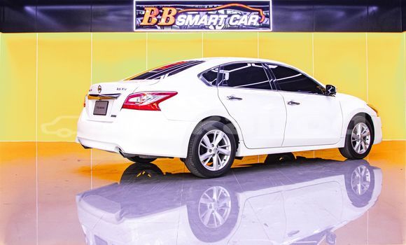 Buy Used Nissan Teana White Car in Bangkok in Bangkok Buy Used Nissan Teana White Car in Bangkok in Bangkok