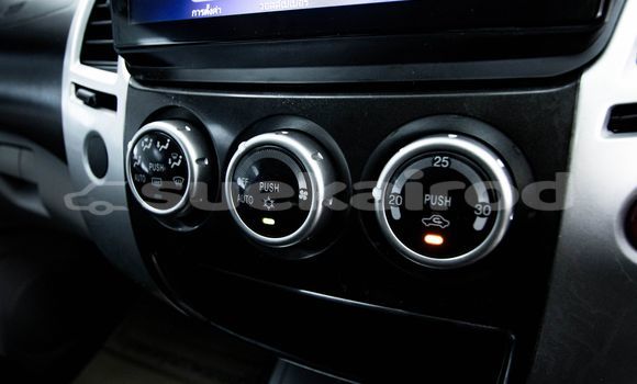 Buy Used Mitsubishi Pajero Brown Car in Bangkok in Bangkok Buy Used Mitsubishi Pajero Brown Car in Bangkok in Bangkok