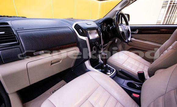 ซื้อ รถมือสอง Isuzu MU-X สีดำ รถยนต์ ใน %{เมือง} ใน กรุงเทพมหานคร ซื้อ รถมือสอง Isuzu MU-X สีดำ รถยนต์ ใน %{เมือง} ใน กรุงเทพมหานคร