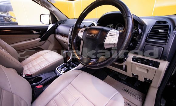 ซื้อ รถมือสอง Isuzu MU-X สีดำ รถยนต์ ใน %{เมือง} ใน กรุงเทพมหานคร ซื้อ รถมือสอง Isuzu MU-X สีดำ รถยนต์ ใน %{เมือง} ใน กรุงเทพมหานคร