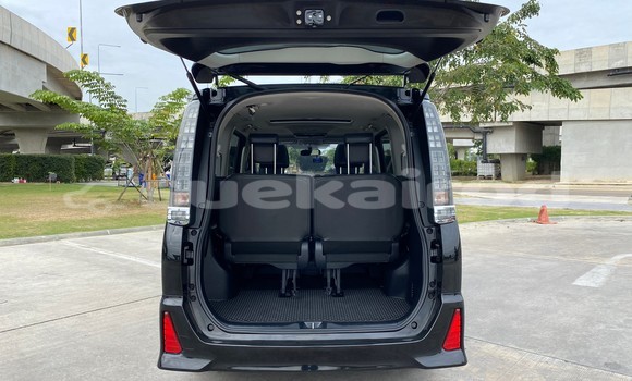 Buy Used Toyota Voxy Black Car in Bangkok in Bangkok Buy Used Toyota Voxy Black Car in Bangkok in Bangkok