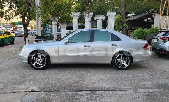 ซื้อ รถมือสอง Mercedes-Benz E-Classe เงิน รถยนต์ ใน %{เมือง} ใน กรุงเทพมหานคร ซื้อ รถมือสอง Mercedes-Benz E-Classe เงิน รถยนต์ ใน %{เมือง} ใน กรุงเทพมหานคร