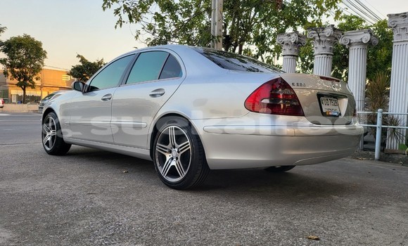 ซื้อ รถมือสอง Mercedes-Benz E-Classe เงิน รถยนต์ ใน %{เมือง} ใน กรุงเทพมหานคร ซื้อ รถมือสอง Mercedes-Benz E-Classe เงิน รถยนต์ ใน %{เมือง} ใน กรุงเทพมหานคร