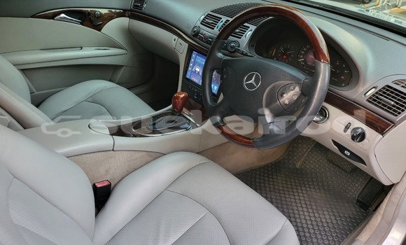 ซื้อ รถมือสอง Mercedes-Benz E-Classe เงิน รถยนต์ ใน %{เมือง} ใน กรุงเทพมหานคร ซื้อ รถมือสอง Mercedes-Benz E-Classe เงิน รถยนต์ ใน %{เมือง} ใน กรุงเทพมหานคร
