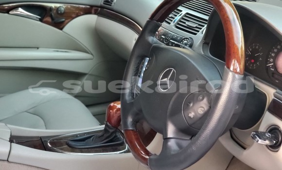 ซื้อ รถมือสอง Mercedes-Benz E-Classe เงิน รถยนต์ ใน %{เมือง} ใน กรุงเทพมหานคร ซื้อ รถมือสอง Mercedes-Benz E-Classe เงิน รถยนต์ ใน %{เมือง} ใน กรุงเทพมหานคร