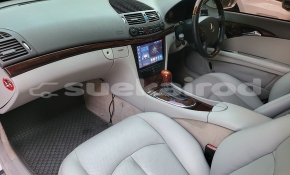 ซื้อ รถมือสอง Mercedes-Benz E-Classe เงิน รถยนต์ ใน %{เมือง} ใน กรุงเทพมหานคร ซื้อ รถมือสอง Mercedes-Benz E-Classe เงิน รถยนต์ ใน %{เมือง} ใน กรุงเทพมหานคร