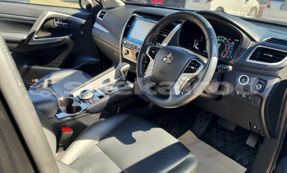 Buy Used Mitsubishi Pajero Black Car in Phitsanulok in Phitsanulok Buy Used Mitsubishi Pajero Black Car in Phitsanulok in Phitsanulok