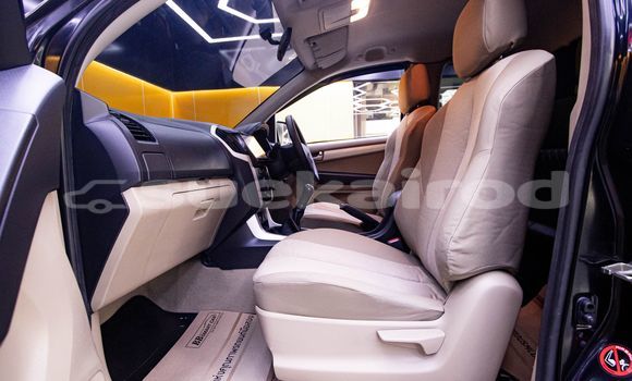 ซื้อ รถมือสอง Isuzu D-Max สีดำ รถยนต์ ใน %{เมือง} ใน กรุงเทพมหานคร ซื้อ รถมือสอง Isuzu D-Max สีดำ รถยนต์ ใน %{เมือง} ใน กรุงเทพมหานคร