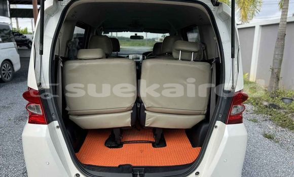 Buy Used Honda Freed White Car in Bangkok in Bangkok Buy Used Honda Freed White Car in Bangkok in Bangkok