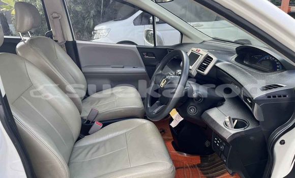 Buy Used Honda Freed White Car in Bangkok in Bangkok Buy Used Honda Freed White Car in Bangkok in Bangkok