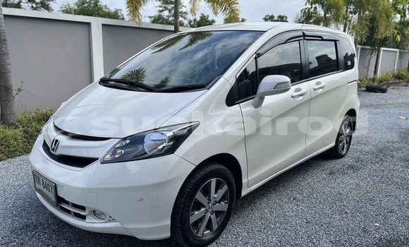 Buy Used Honda Freed White Car in Bangkok in Bangkok Buy Used Honda Freed White Car in Bangkok in Bangkok