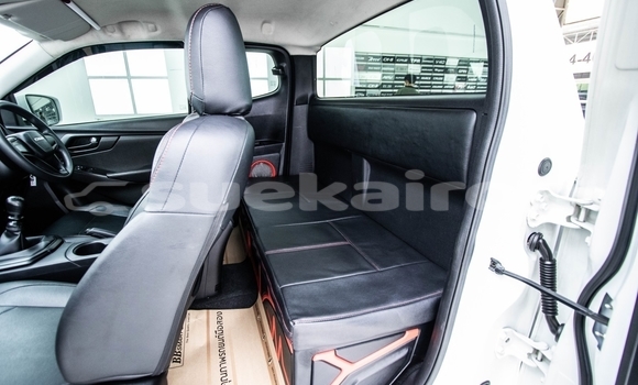 Buy Used Isuzu D-Max White Car in Bangkok in Bangkok Buy Used Isuzu D-Max White Car in Bangkok in Bangkok