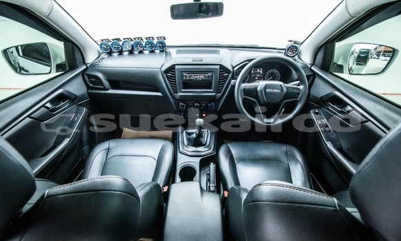 Buy Used Isuzu D-Max White Car in Bangkok in Bangkok Buy Used Isuzu D-Max White Car in Bangkok in Bangkok