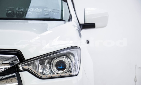 Buy Used Isuzu D-Max White Car in Bangkok in Bangkok Buy Used Isuzu D-Max White Car in Bangkok in Bangkok