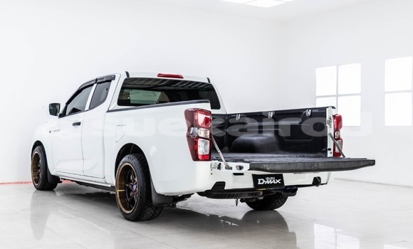 Buy Used Isuzu D-Max White Car in Bangkok in Bangkok Buy Used Isuzu D-Max White Car in Bangkok in Bangkok