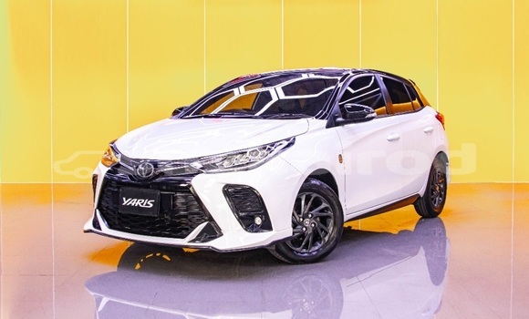 Buy Used Toyota Yaris White Car in Bangkok in Bangkok Buy Used Toyota Yaris White Car in Bangkok in Bangkok