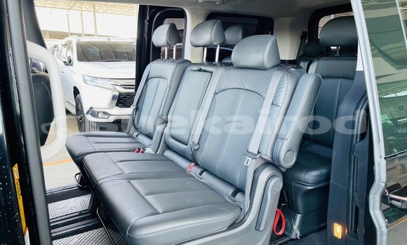 Buy Used Hyundai Starex Black Car in Bangkok in Bangkok Buy Used Hyundai Starex Black Car in Bangkok in Bangkok