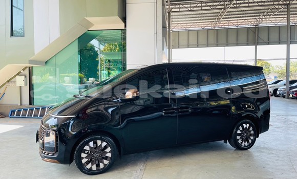 Buy Used Hyundai Starex Black Car in Bangkok in Bangkok Buy Used Hyundai Starex Black Car in Bangkok in Bangkok