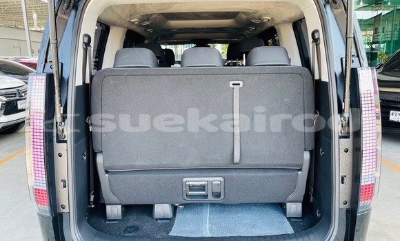 Buy Used Hyundai Starex Black Car in Bangkok in Bangkok Buy Used Hyundai Starex Black Car in Bangkok in Bangkok