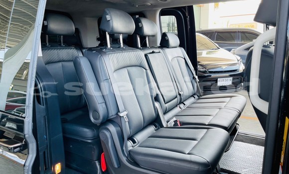 Buy Used Hyundai Starex Black Car in Bangkok in Bangkok Buy Used Hyundai Starex Black Car in Bangkok in Bangkok