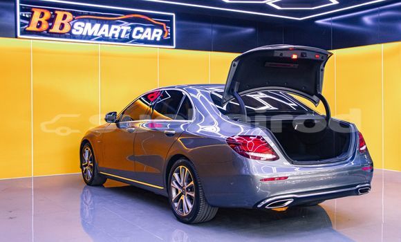 Buy Used Mercedes-Benz E-Classe Other Car in Bangkok in Bangkok Buy Used Mercedes-Benz E-Classe Other Car in Bangkok in Bangkok