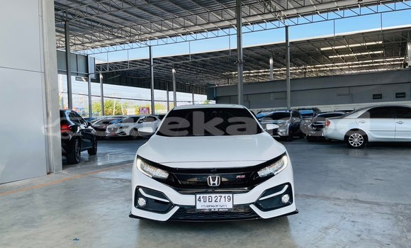Buy Used Honda Civic White Car in Bangkok in Bangkok