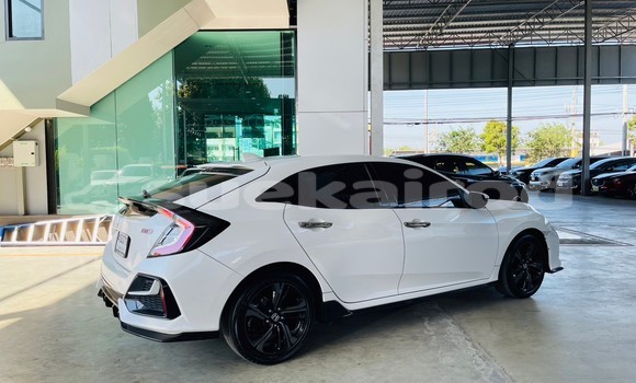 Buy Used Honda Civic White Car in Bangkok in Bangkok Buy Used Honda Civic White Car in Bangkok in Bangkok