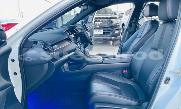 Buy Used Honda Civic White Car in Bangkok in Bangkok Buy Used Honda Civic White Car in Bangkok in Bangkok