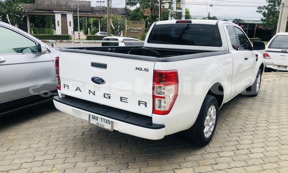 Buy Used Ford Ranger White Car in Chiang Mai in Chiang Mai Buy Used Ford Ranger White Car in Chiang Mai in Chiang Mai