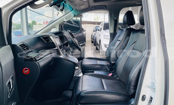 ซื้อ รถมือสอง Toyota Vellfire ขาว รถยนต์ ใน %{เมือง} ใน กรุงเทพมหานคร ซื้อ รถมือสอง Toyota Vellfire ขาว รถยนต์ ใน %{เมือง} ใน กรุงเทพมหานคร