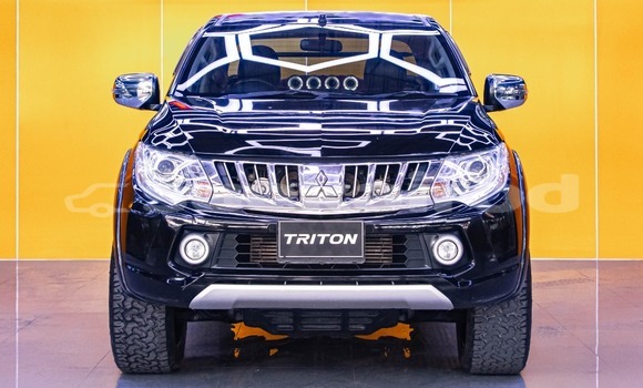 ซื้อ รถมือสอง Mitsubishi Triton สีดำ รถยนต์ ใน %{เมือง} ใน กรุงเทพมหานคร