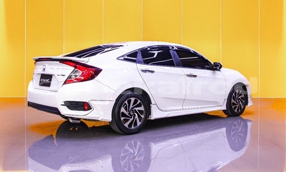 ซื้อ รถมือสอง Honda Civic ขาว รถยนต์ ใน %{เมือง} ใน กรุงเทพมหานคร ซื้อ รถมือสอง Honda Civic ขาว รถยนต์ ใน %{เมือง} ใน กรุงเทพมหานคร