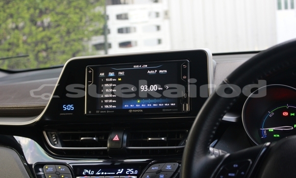 Buy Used Toyota C-HR White Car in Bangkok in Bangkok Buy Used Toyota C-HR White Car in Bangkok in Bangkok