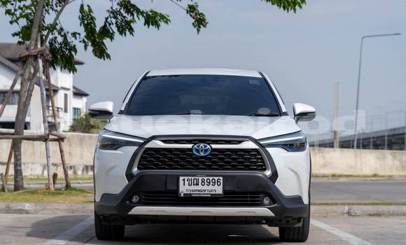 ซื้อ รถมือสอง Toyota Corolla Cross ขาว รถยนต์ ใน %{เมือง} ใน กรุงเทพมหานคร
