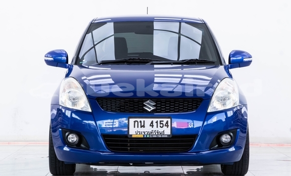 ซื้อ รถมือสอง Suzuki Swift สีน้ำเงิน รถยนต์ ใน %{เมือง} ใน กรุงเทพมหานคร