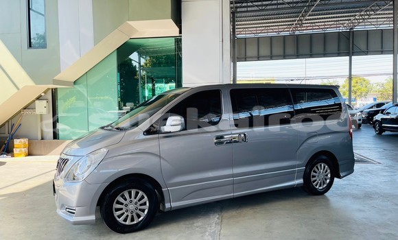 Buy Used Hyundai H1 Other Car in Bangkok in Bangkok Buy Used Hyundai H1 Other Car in Bangkok in Bangkok