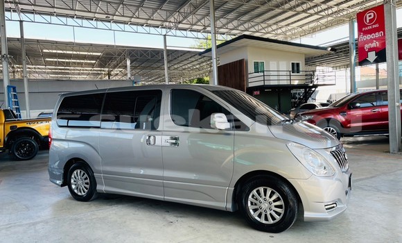 Buy Used Hyundai H1 Other Car in Bangkok in Bangkok Buy Used Hyundai H1 Other Car in Bangkok in Bangkok