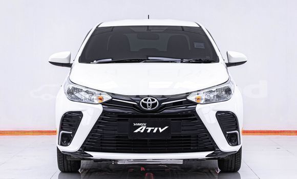 Buy Used Toyota Yaris White Car in Bangkok in Bangkok Buy Used Toyota Yaris White Car in Bangkok in Bangkok
