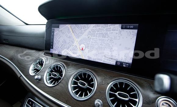 Buy Used Mercedes-Benz E-Classe Black Car in Bangkok in Bangkok Buy Used Mercedes-Benz E-Classe Black Car in Bangkok in Bangkok