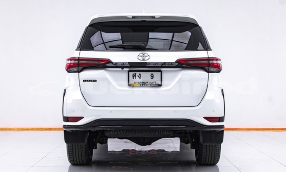 Buy Used Toyota Fortuner White Car in Bangkok in Bangkok Buy Used Toyota Fortuner White Car in Bangkok in Bangkok