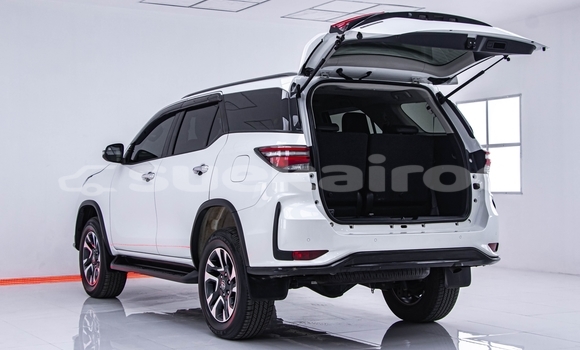 Buy Used Toyota Fortuner White Car in Bangkok in Bangkok Buy Used Toyota Fortuner White Car in Bangkok in Bangkok