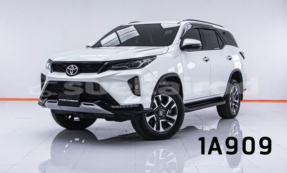 Buy Used Toyota Fortuner White Car in Bangkok in Bangkok Buy Used Toyota Fortuner White Car in Bangkok in Bangkok