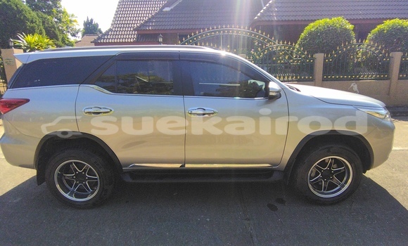 Buy Used Toyota Fortuner Silver Car in Chiang Mai in Chiang Mai Buy Used Toyota Fortuner Silver Car in Chiang Mai in Chiang Mai