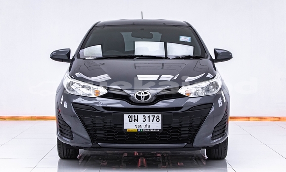 ซื้อ รถมือสอง Toyota Yaris อื่น ๆ รถยนต์ ใน %{เมือง} ใน กรุงเทพมหานคร